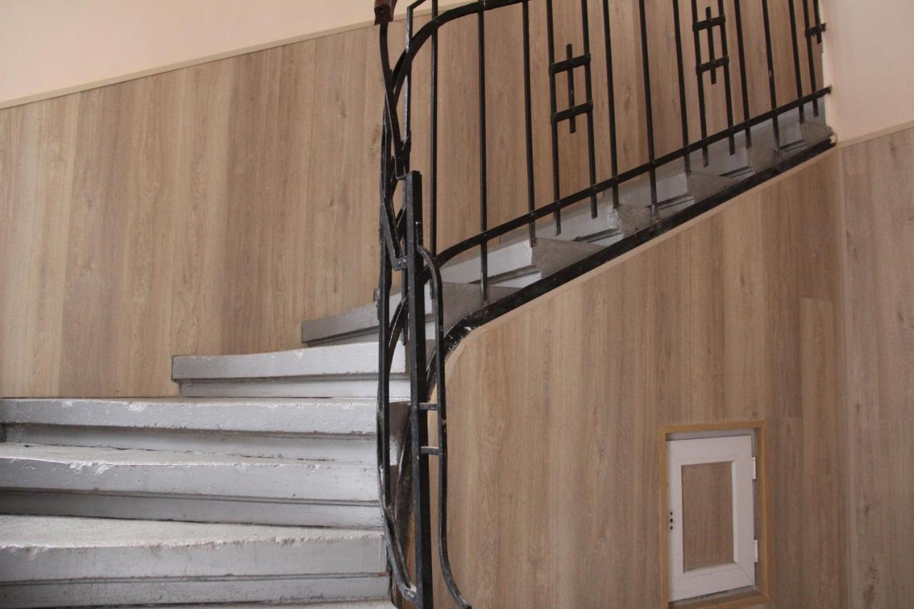 Apartments Domovik ,Kirilla I Mefodiya, 5 Mukaczewo Zewnętrze zdjęcie