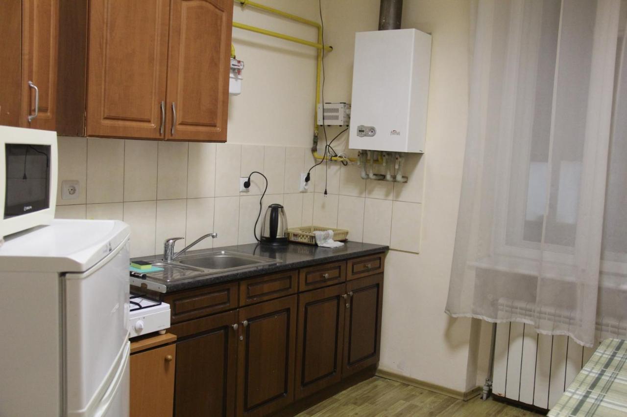 Apartments Domovik ,Kirilla I Mefodiya, 5 Mukaczewo Zewnętrze zdjęcie